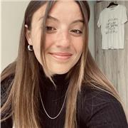 Laureata in Comunicazione Interlinguistica Applicata impartisce ripetizioni di inglese, francese e tedesco